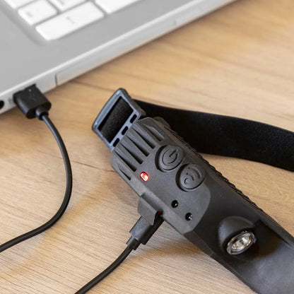 Linterna Frontal Recargable con Sensor y Tres Tiras LED – Potente, Resistente y Versátil para Actividades Profesionales y Outdoor